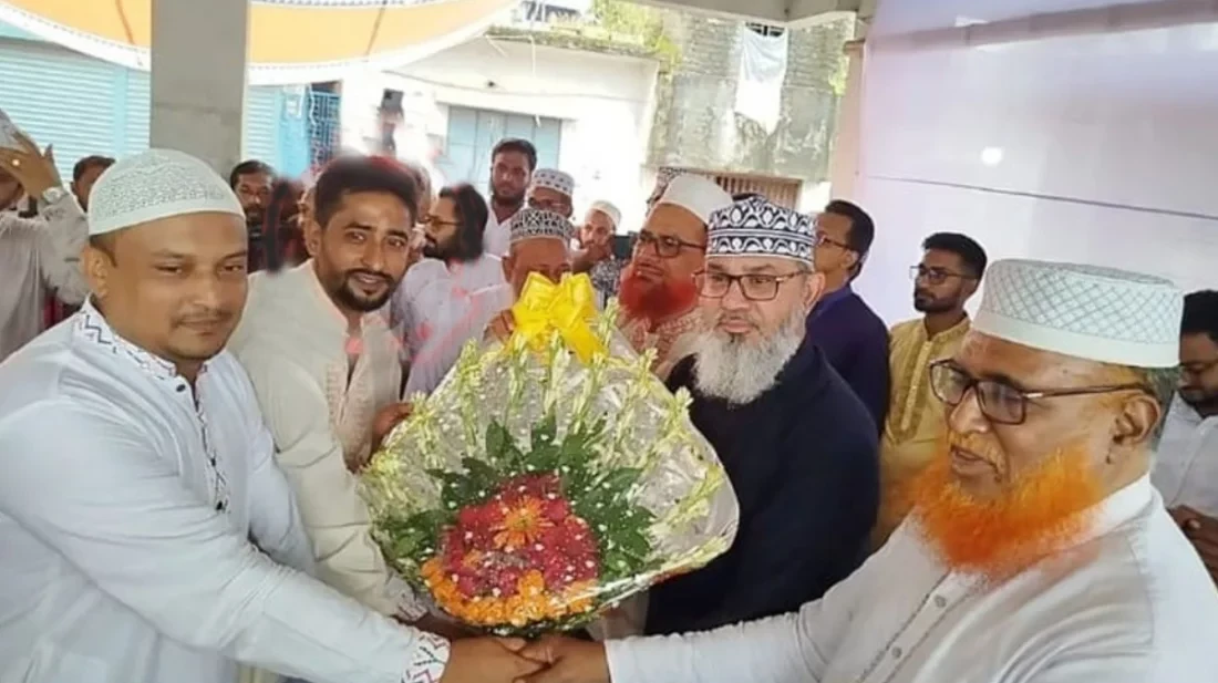 চাঁদাবাজির অভিযোগে স্বেচ্ছাসেবক দল থেকে বহিষ্কৃত নেতা যোগ দিলেন জামায়াতে