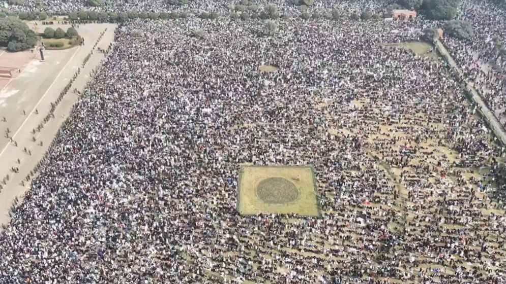 দেশনেত্রীর অনন্ত যাত্রায় সঙ্গী লাখ লাখ মানুষের ভালোবাসা