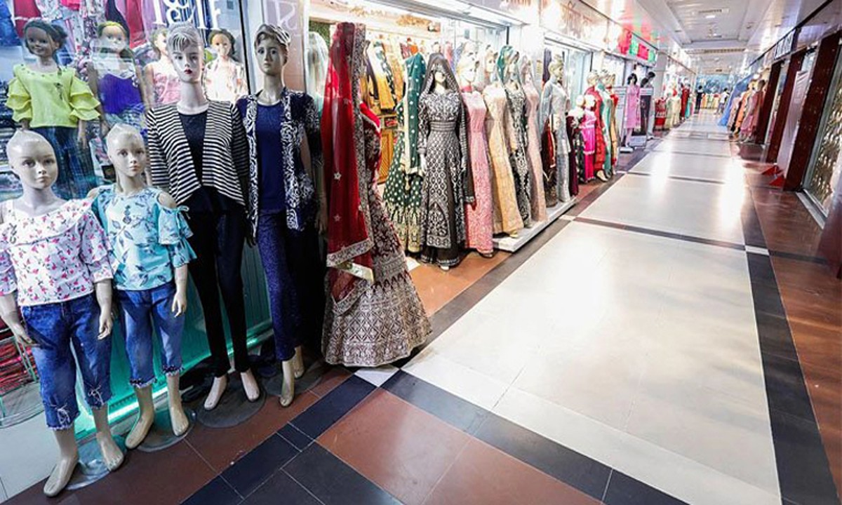 সন্ধ্যা ৭টা পর্যন্ত খোলা থাকবে দোকান-শপিংমল : জ্বালানি প্রতিমন্ত্রী